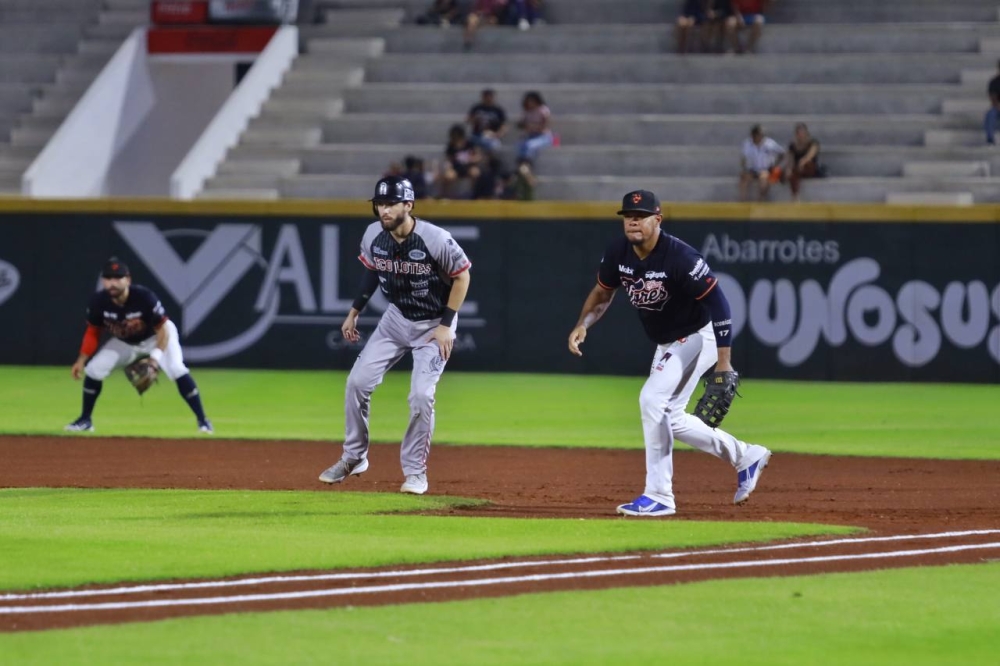 Los Tecolotes toman ventaja en la serie