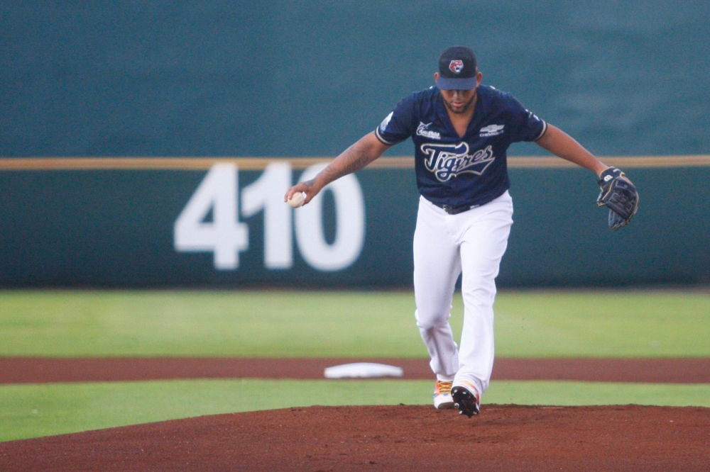 Tigres blanquea a Olmecas y asegura serie 