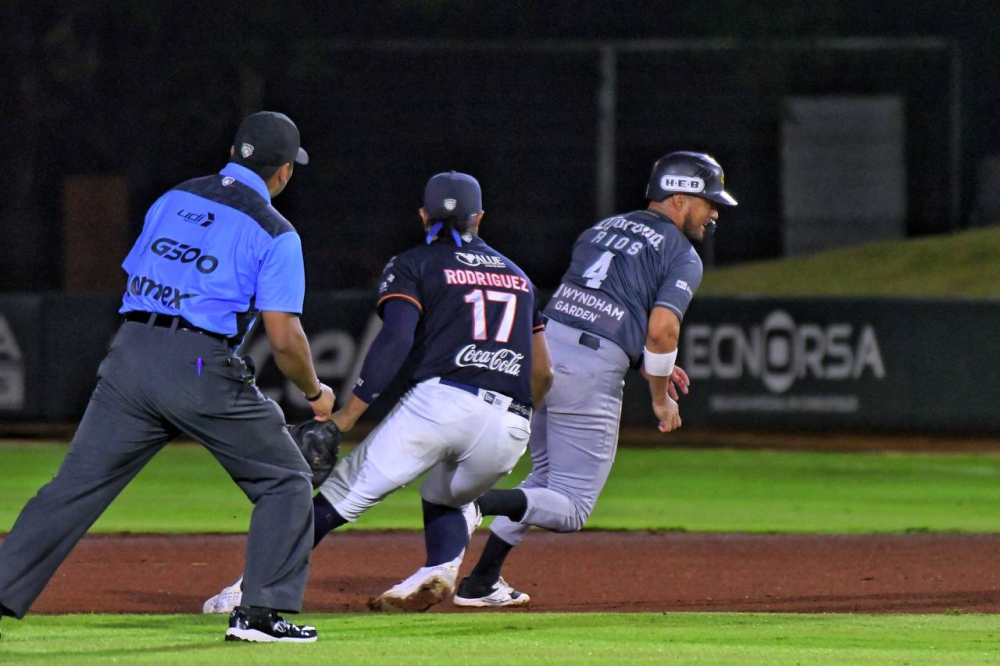 Rieleros se adelanta en la serie