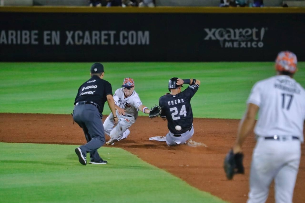 Guerreros pegó primero gracias a un rally de cuatro carreras