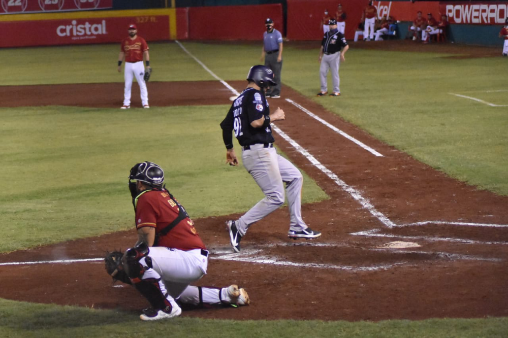 De la mano de sus novatos, Tigres blanquea a Piratas a domicilio