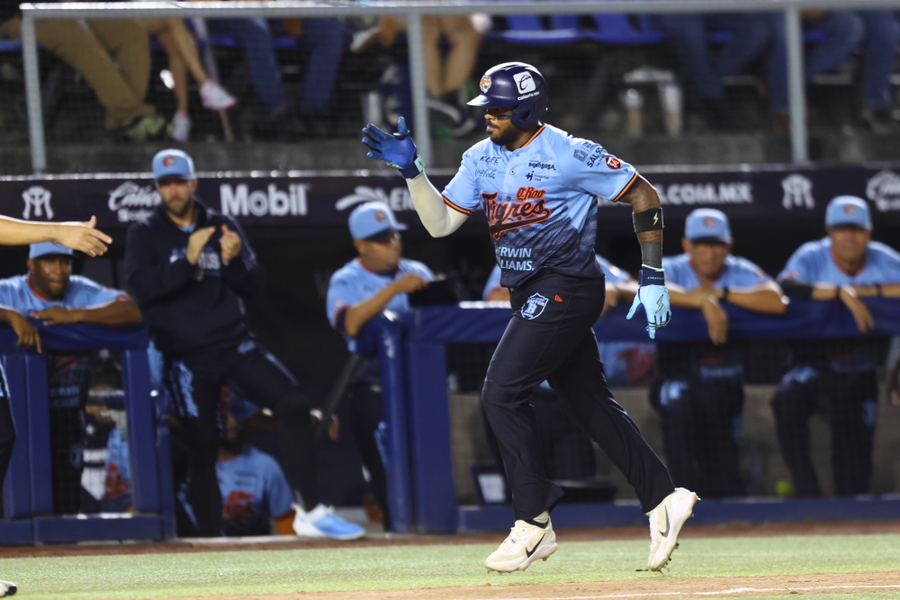 Tigres gana y empata la serie en Monterrey