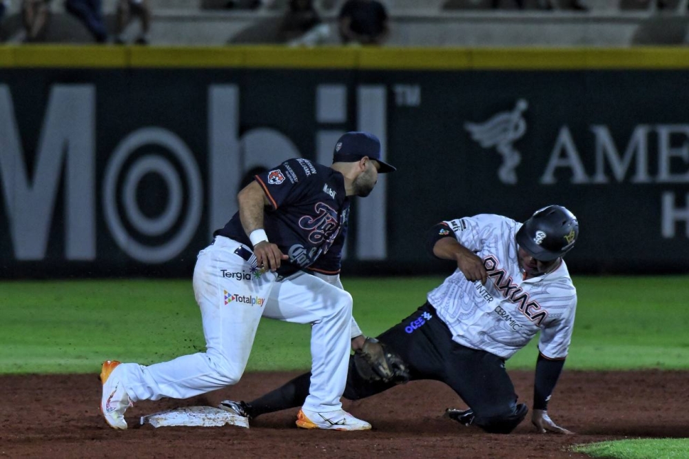 Guerreros toma ventaja sobre Tigres al abrir serie