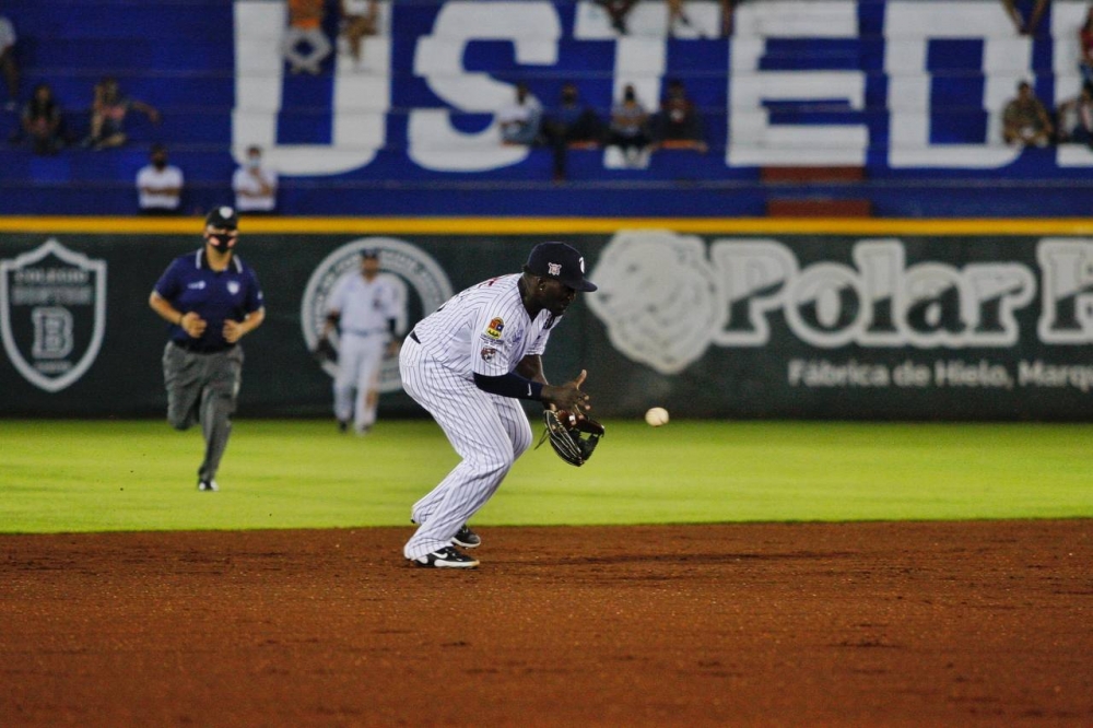 Cerrado juego entre Pericos y Tigres en el Beto Ávila