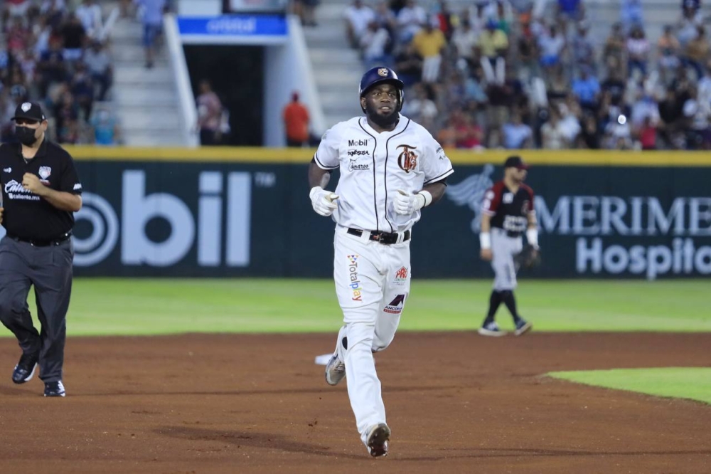 Tigres toma ventaja en la serie