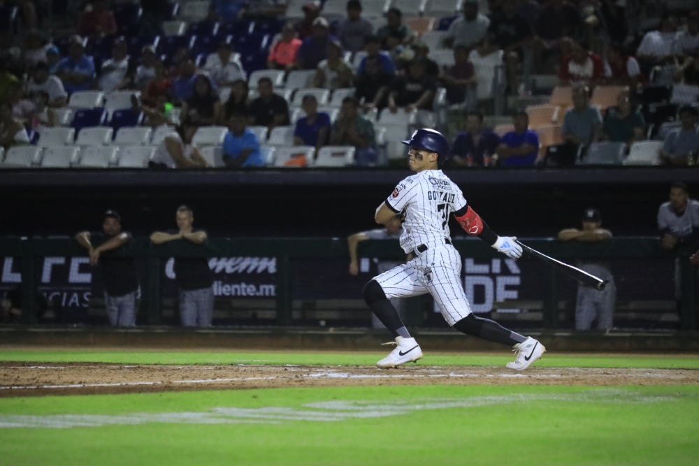 Tigres vence por tercera vez en el año a Sultanes