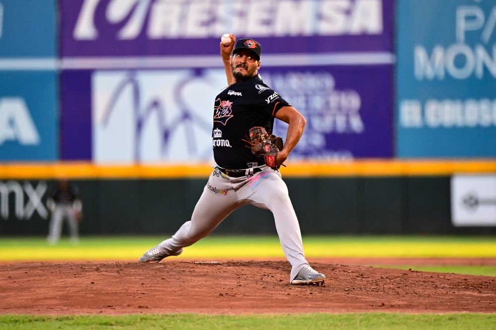 Blanqueada, paliza y serie de Tigres sobre Acereros